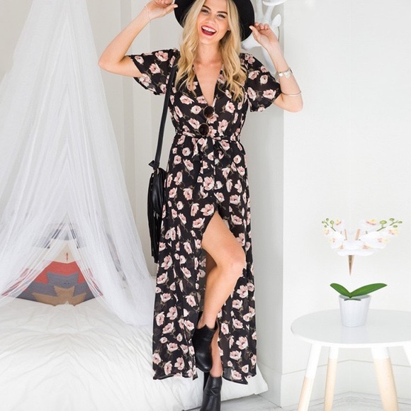 ♦️🆕 Floral V Neck Short Sleeve Slit Dress - Picture 2 of 8